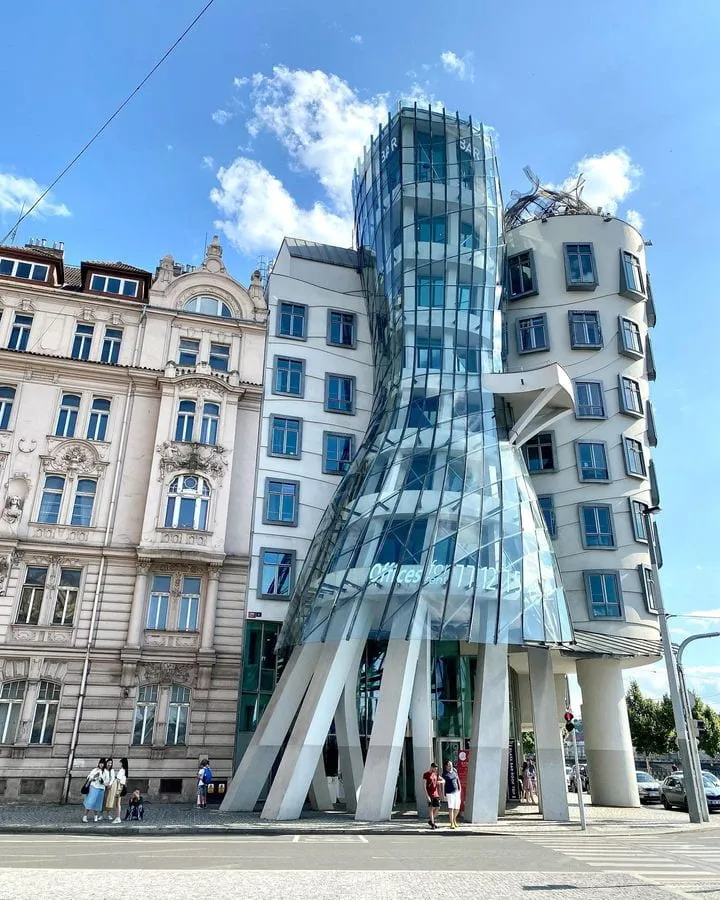 Dancing House