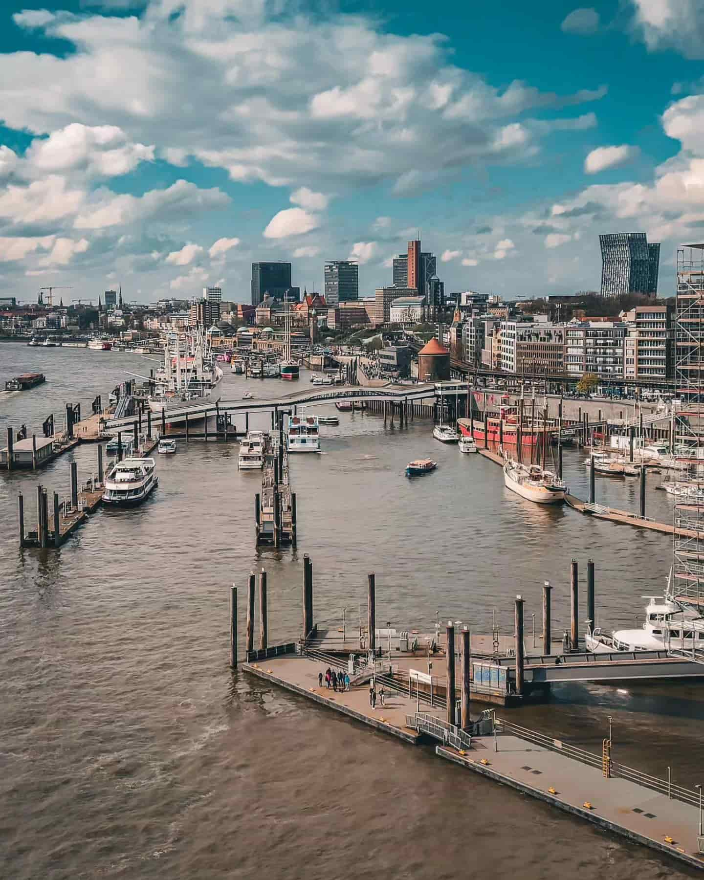 Porto tradizionale di Sandtorkai, Amburgo, Germania