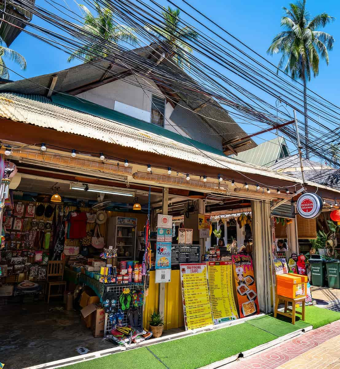 Ton Sai Village, Phi Phi